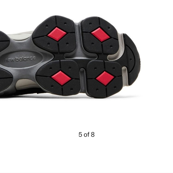 9060 'Black Castlerock' - Picture 8 of 10